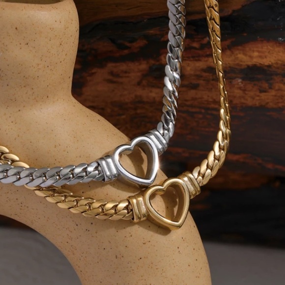 Valentine’s Day ❤️ Gold plated Chain Necklace - Picture 6 of 9